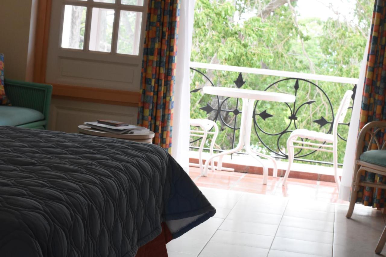 Hotel Pommarine Bridgetown Exterior photo